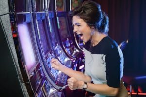 Zakłady bukmacherskie czy kasyno - automaty do gier